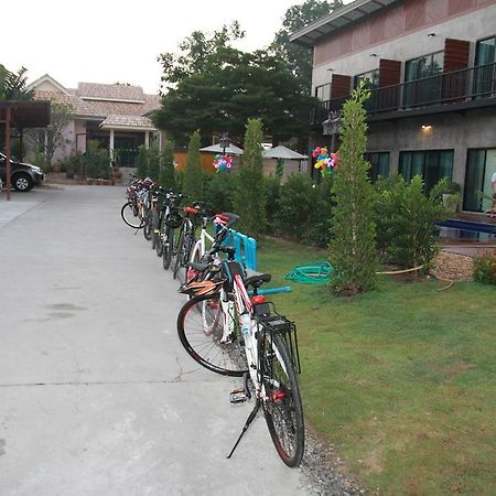 The Bike Loft Family Hostel Хуа Хин Экстерьер фото